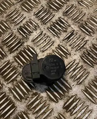 BMW 5 E60 E61 Intake manifold valve actuator/motor 6942988