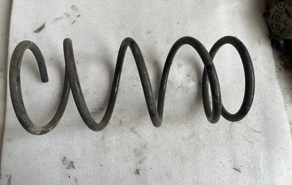 Suzuki Alto Front coil spring 