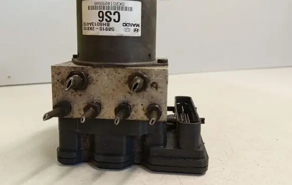 KIA Soul ABS Pump 5WY7890B 589102K810