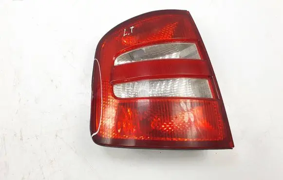 Skoda Fabia Mk1 (6Y) Rear/tail lights 6Y9945111B