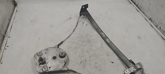 Audi 80 90 B2 Front door manual window regulator 313837399D