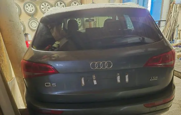 Audi Q5 SQ5 Tailgate/trunk/boot lid 8R0827023C