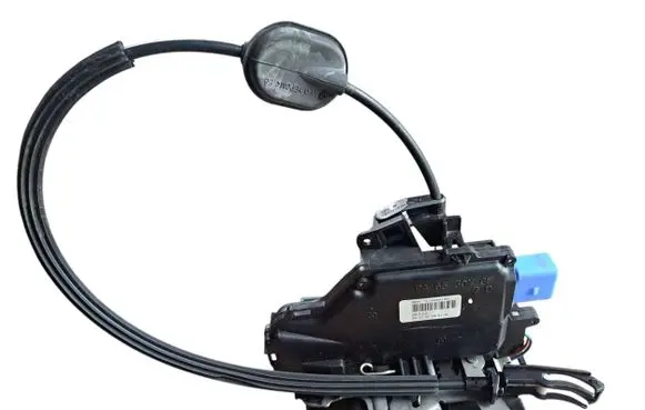 Volkswagen Golf Plus Rear door lock 7L0839016H