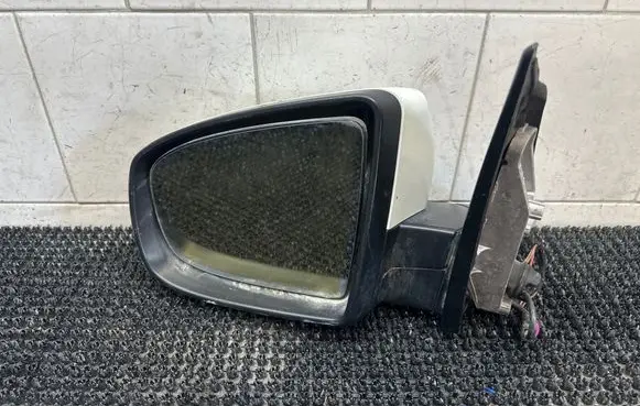 BMW X5 E70 Front door electric wing mirror 607003