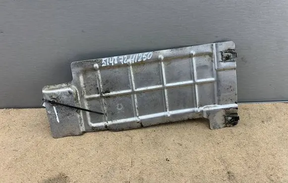 BMW X3 F25 Heat shield in engine bay 7241250 51487241250