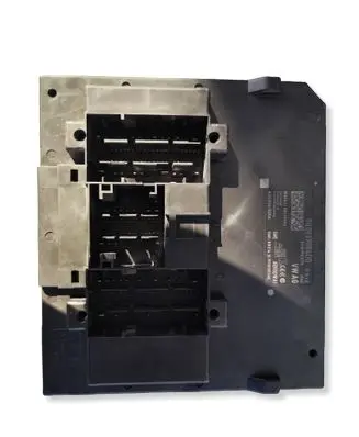 Volkswagen Tiguan Comfort/convenience module 5Q0937084DG BCMPQ37H 101900130260