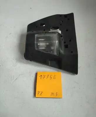 BMW 3 E46 Tail light bulb cover holder 8364925