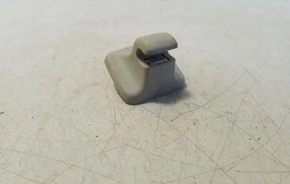Sun visor clip/hook/bracket