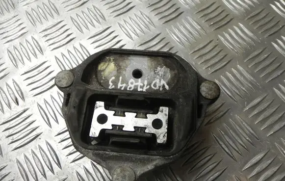 Audi A6 S6 C7 4G Engine mount bracket 8K0399151 VD17843