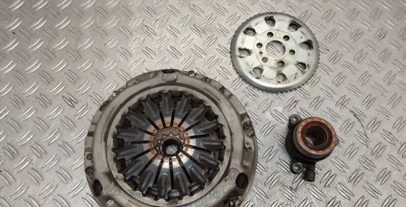 Toyota Urban Cruiser (XP110) Clutch set kit NP52100