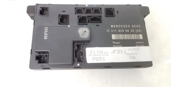 Mercedes-Benz E W211 Door control unit/module 2118200626