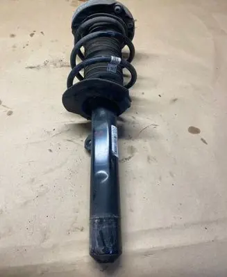 BMW 2 F46 Front shock absorber with coil spring 6872522 17B136FD0039
