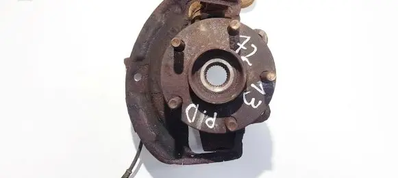 Nissan Primera Front wheel hub