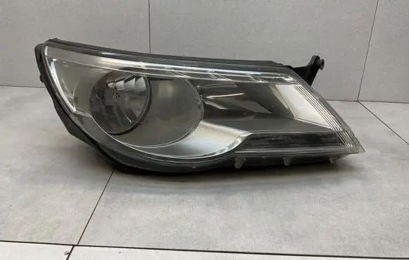 Volkswagen Tiguan Headlight/headlamp 5N2941032K