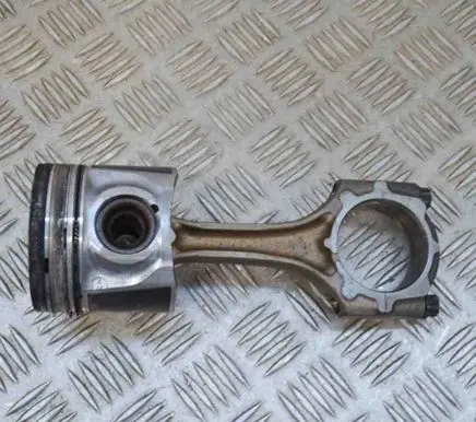 Toyota Auris 150 Piston 