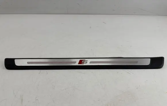 Audi A3 S3 8V Front sill trim cover 8V4947417