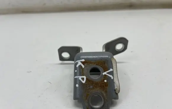 Mazda 3 Front door upper hinge 