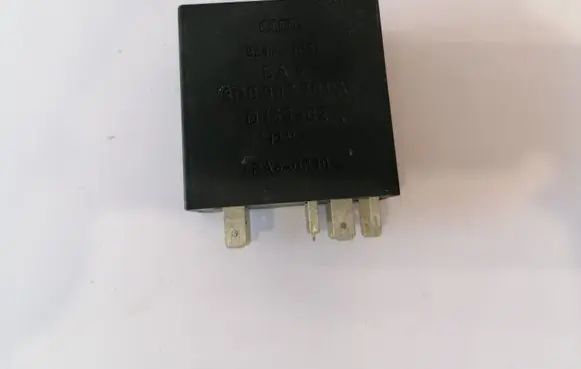 Audi A4 S4 B5 8D Other relay 8D0907701A