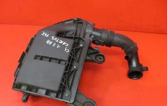 Citroen C4 Cactus Air filter box 9673061080