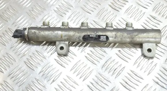 Opel Zafira B Fuel main line pipe 55197370 14944689