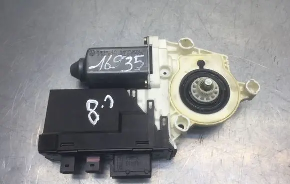 Citroen C8 Front door window regulator motor 1488737080 991728203 A91728203