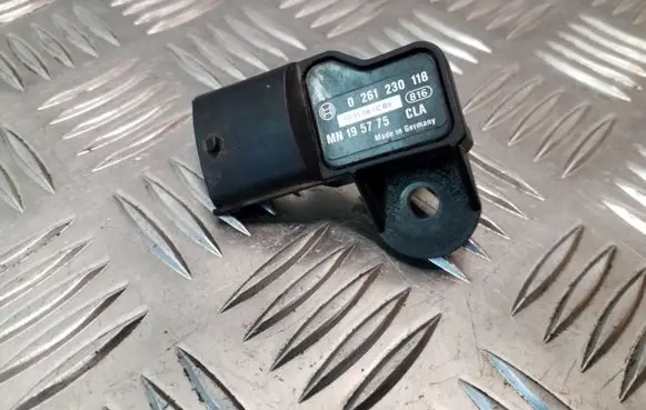 Mitsubishi Colt Air pressure sensor 0261230118 MN195775