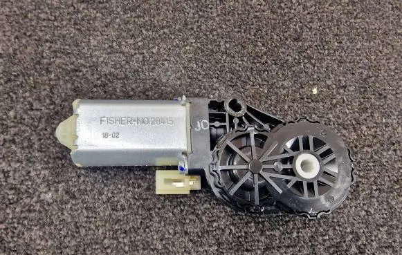 Tesla Model S Seat adjustment motor AG1310332254P 28415 6004RA3225