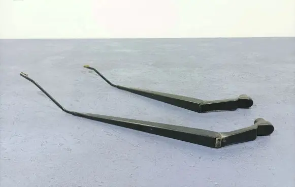 Mazda 5 Front wiper blade arm 