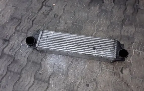BMW 7 F01 F02 F03 F04 Intercooler radiator 17517805629 1751780562906 7805629