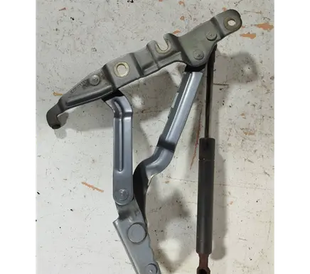 Audi A6 S6 C5 4B Tailgate/trunk/boot hinge 4B5827302D