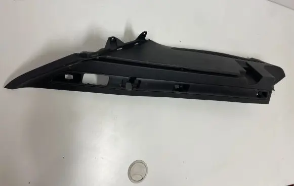 Skoda Superb B6 (3T) Parcel shelf load cover mount bracket 