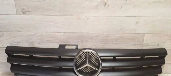Mercedes-Benz A W169 Front bumper upper radiator grill 1698800083