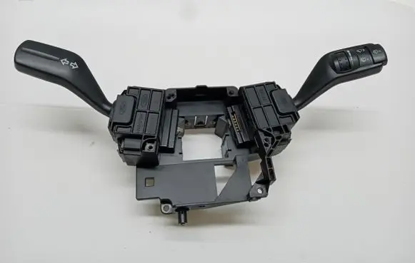 Ford Focus Other switches/knobs/shifts 3M5T-6475-AE