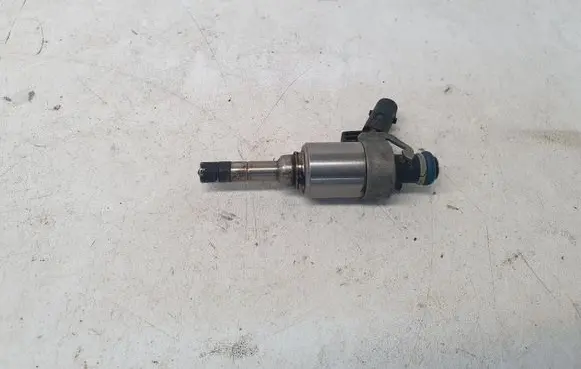 Audi A6 S6 C6 4F Fuel injector 06H906036G 0261B09