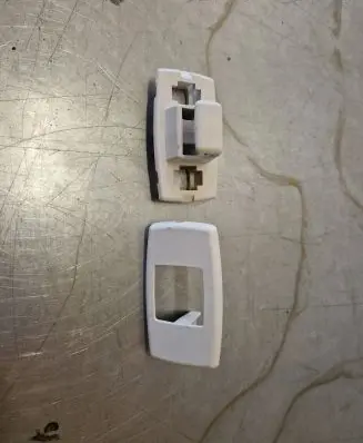 Sun visor clip/hook/bracket