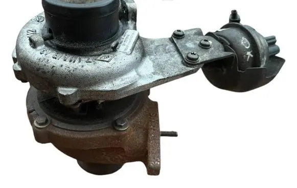 Opel Insignia A Turbo 55570748 7861371 0CV07758R