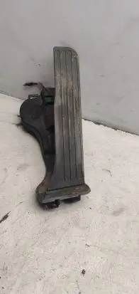 Volkswagen PASSAT B6 Accelerator throttle pedal 1K1723503L 6PV00860001