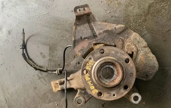 Citroen Jumpy Front wheel hub spindle knuckle