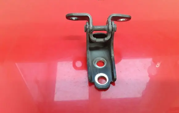 Honda Accord Front door upper hinge NOCODE
