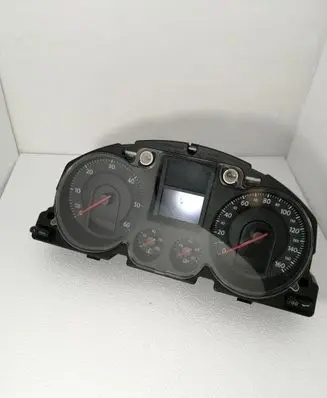 Volkswagen PASSAT B6 Speedometer (instrument cluster) A2C53242455