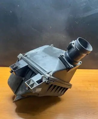 Air filter box