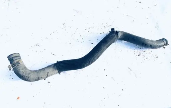 Mazda 5 Engine coolant pipe/hose