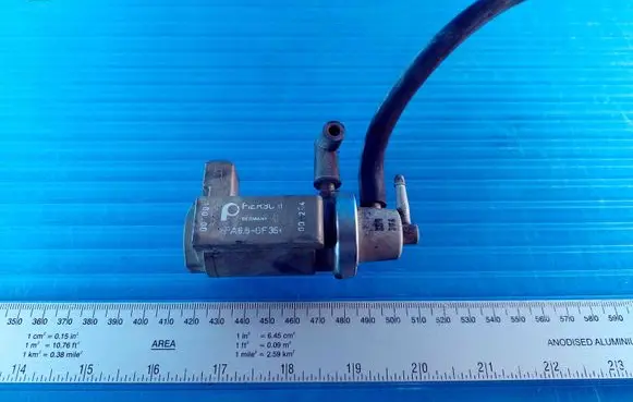 Audi A6 S6 C5 4B Turbo solenoid valve 72190321 00T271 059906627A