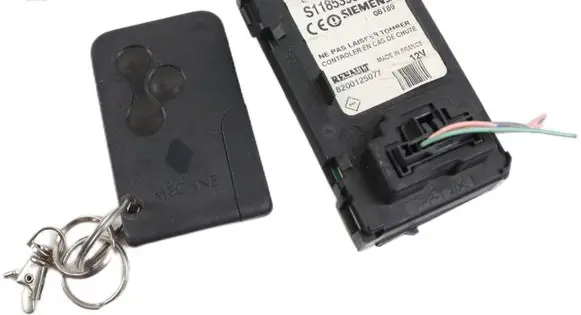 Renault Megane II Ignition key card reader 8200125077 S118539002E 08189