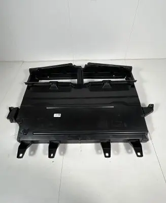 BMW iX Intercooler air guide/duct channel 8738428