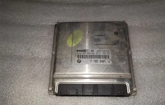 BMW 5 E39 Engine control unit/module 7785540 0281001830