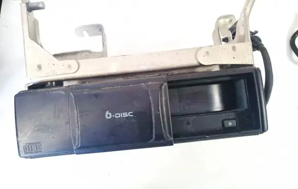 Audi A2 CD/DVD changer juli2000