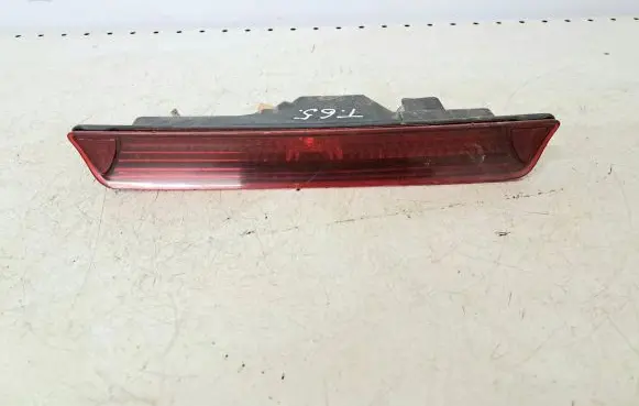 Honda FR-V Third/center stoplight