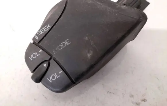 Ford Focus Multifunctional control switch/knob 98ab14k147ac