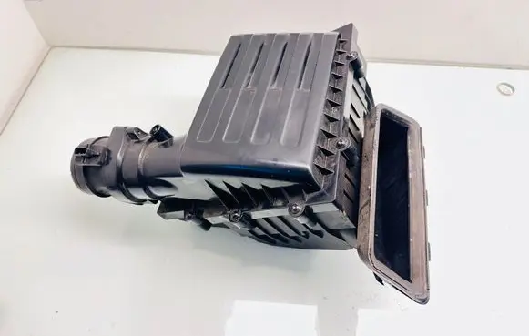 Seat Leon (5F) Air filter box